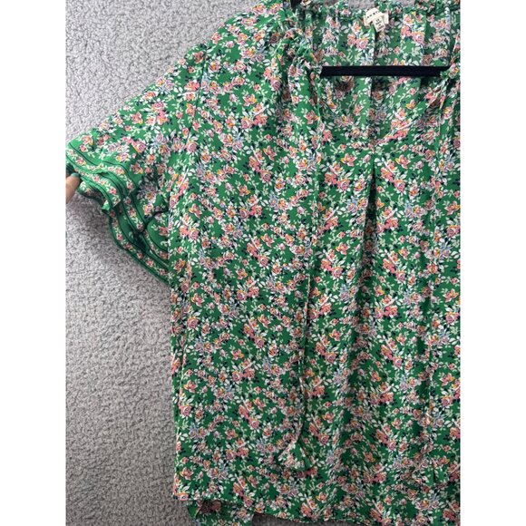 Max Studio Floral Blouse With Ruffle Bell Sleeve Green Size 1X - Picture 3 of 8
